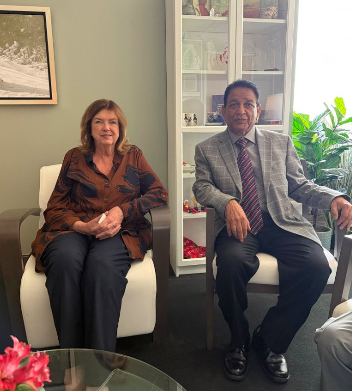 ICV Chairman Peter Bhatti with the Honourable Carolyn Parrish, Mayor of Mississauga, September 2026.